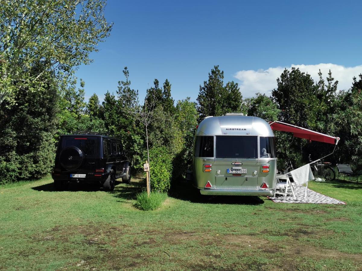Bnatural Glamping Naturista/Nudista Барати Екстериор снимка